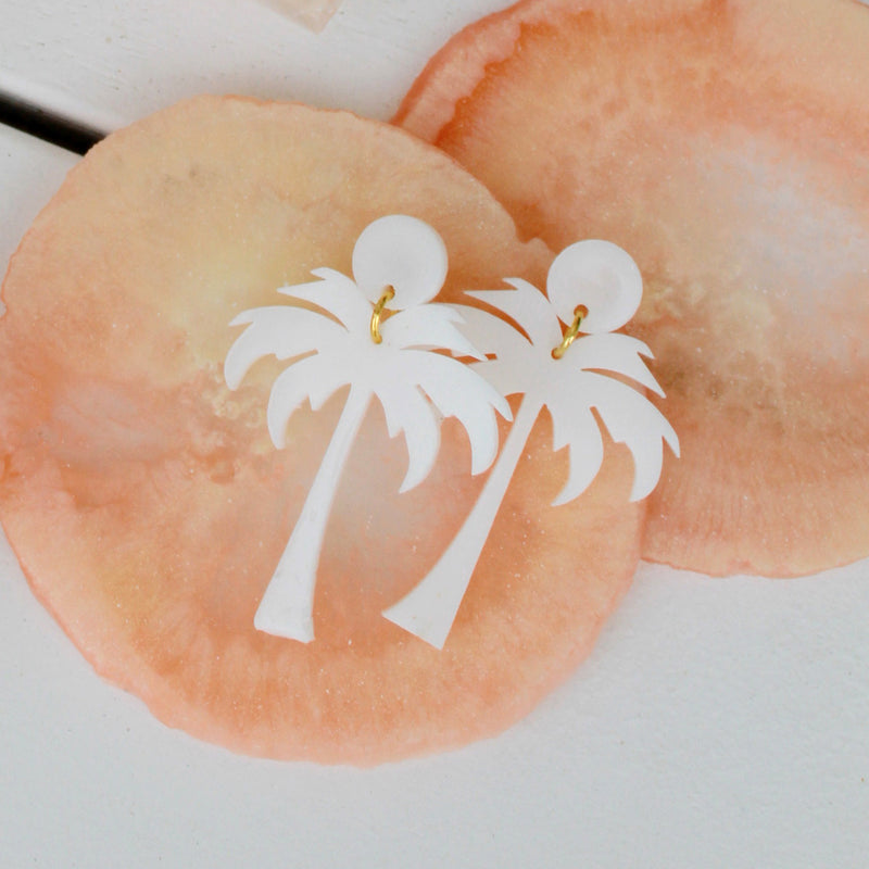 Peach Fizz Palm Earrings